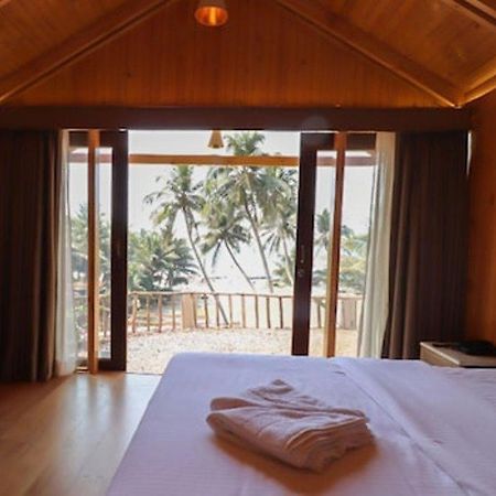 Flamingo Beach Resort GOA Buitenkant foto