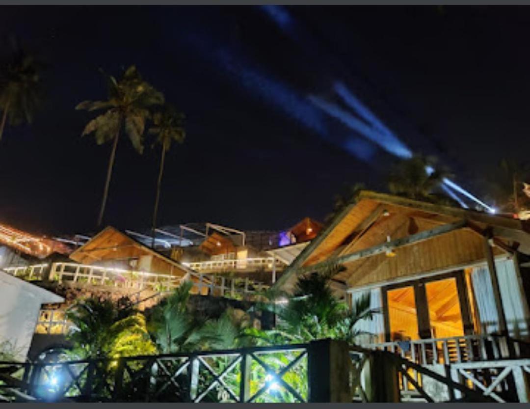 Flamingo Beach Resort GOA Buitenkant foto